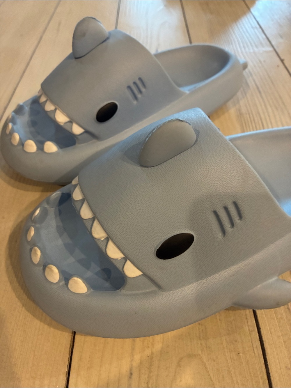 Kids Shark Slippers - Blue